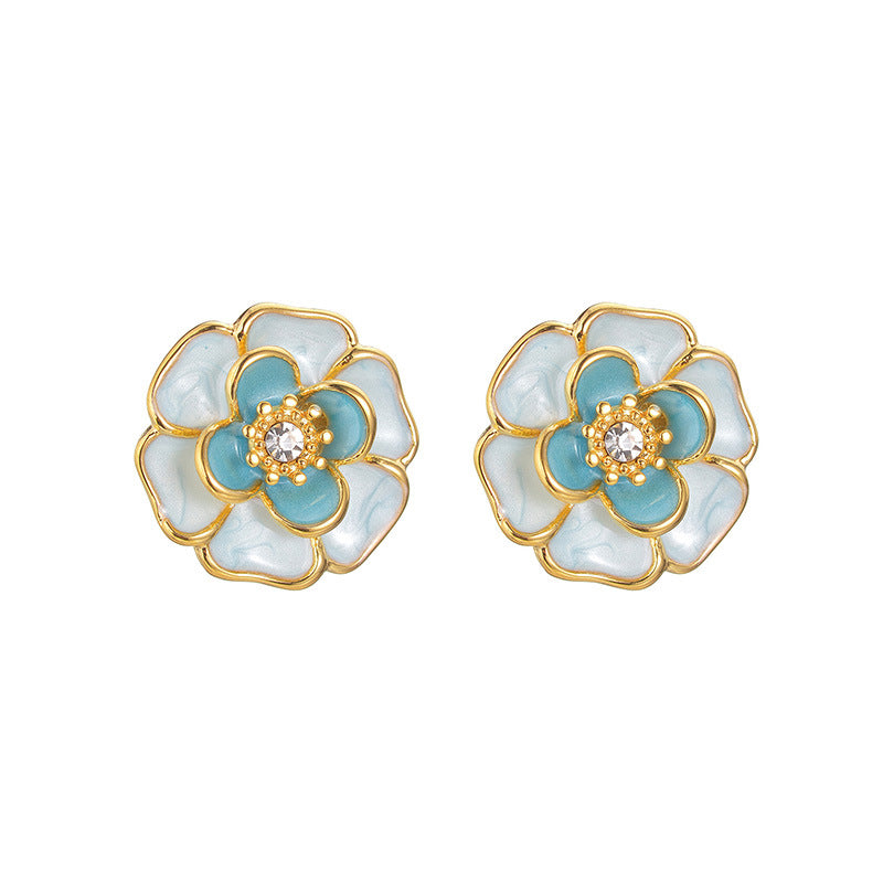 gold tone flower stud earrings